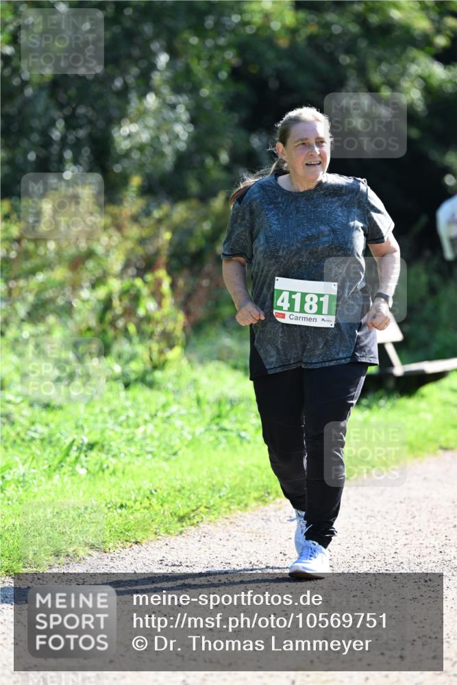 27.09.2026 - 35. Volkslauf durch das schöne Alstertal Dr. Thomas Lammeyer http://msf.ph/oto/10569751 27.09.2026 11:02:21 Laufen 4181 meine-sportfotos.de