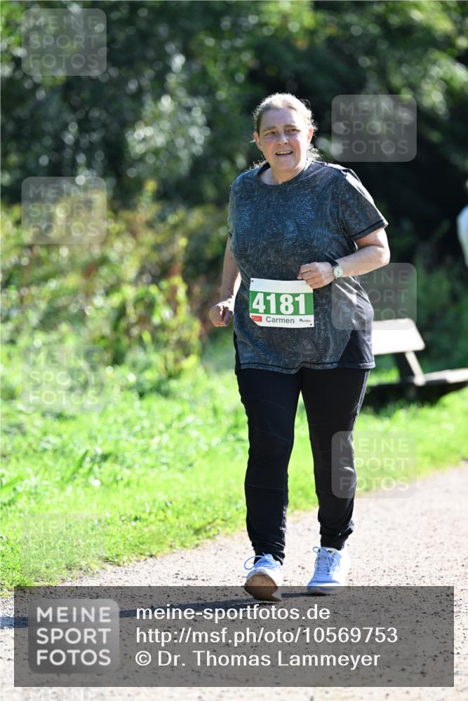 27.09.2026 - 35. Volkslauf durch das schöne Alstertal Dr. Thomas Lammeyer http://msf.ph/oto/10569753 27.09.2026 11:02:22 Laufen 4181 meine-sportfotos.de