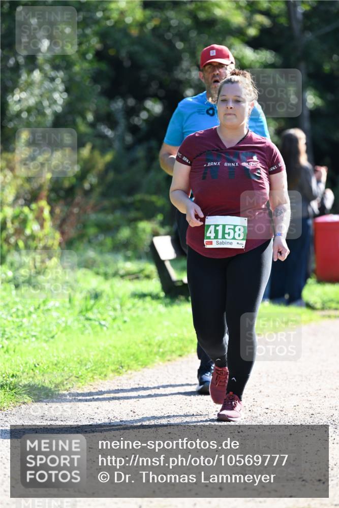 27.09.2026 - 35. Volkslauf durch das schöne Alstertal Dr. Thomas Lammeyer http://msf.ph/oto/10569777 27.09.2026 11:03:13 Laufen 4158 meine-sportfotos.de