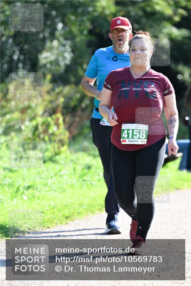 27.09.2026 - 35. Volkslauf durch das schöne Alstertal Dr. Thomas Lammeyer http://msf.ph/oto/10569783 27.09.2026 11:03:14 Laufen 4158 meine-sportfotos.de