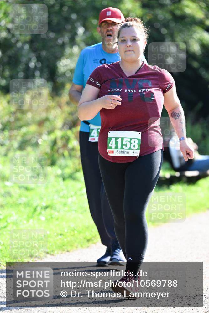 27.09.2026 - 35. Volkslauf durch das schöne Alstertal Dr. Thomas Lammeyer http://msf.ph/oto/10569788 27.09.2026 11:03:14 Laufen 4, 4158 meine-sportfotos.de