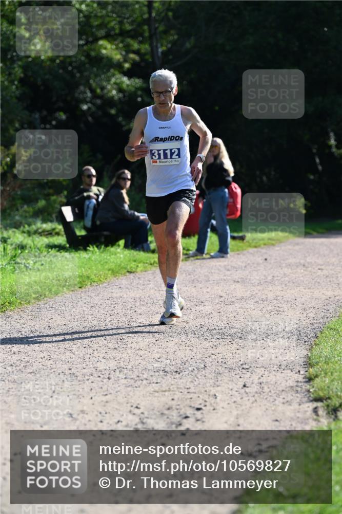 27.09.2026 - 35. Volkslauf durch das schöne Alstertal Dr. Thomas Lammeyer http://msf.ph/oto/10569827 27.09.2026 11:05:05 Laufen 3112 meine-sportfotos.de