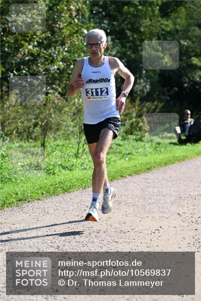 27.09.2026 - 35. Volkslauf durch das schöne Alstertal Dr. Thomas Lammeyer http://msf.ph/oto/10569837 27.09.2026 11:05:07 Laufen 3112 meine-sportfotos.de