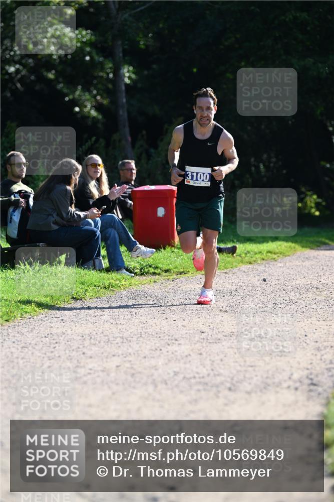 27.09.2026 - 35. Volkslauf durch das schöne Alstertal Dr. Thomas Lammeyer http://msf.ph/oto/10569849 27.09.2026 11:05:31 Laufen 3100 meine-sportfotos.de