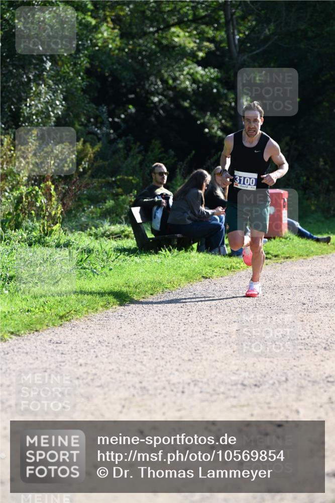 27.09.2026 - 35. Volkslauf durch das schöne Alstertal Dr. Thomas Lammeyer http://msf.ph/oto/10569854 27.09.2026 11:05:31 Laufen 3100 meine-sportfotos.de