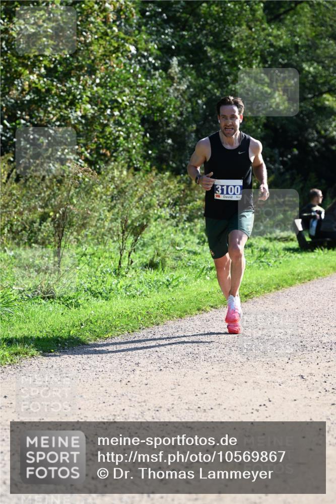 27.09.2026 - 35. Volkslauf durch das schöne Alstertal Dr. Thomas Lammeyer http://msf.ph/oto/10569867 27.09.2026 11:05:33 Laufen 3100 meine-sportfotos.de