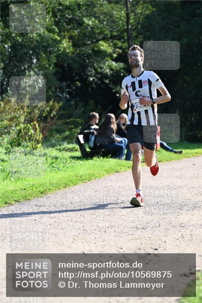 27.09.2026 - 35. Volkslauf durch das schöne Alstertal Dr. Thomas Lammeyer http://msf.ph/oto/10569875 27.09.2026 11:05:42 Laufen 395 meine-sportfotos.de