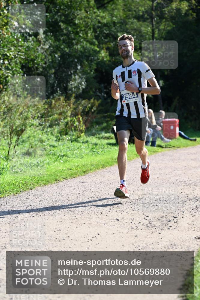 27.09.2026 - 35. Volkslauf durch das schöne Alstertal Dr. Thomas Lammeyer http://msf.ph/oto/10569880 27.09.2026 11:05:43 Laufen 3984 meine-sportfotos.de