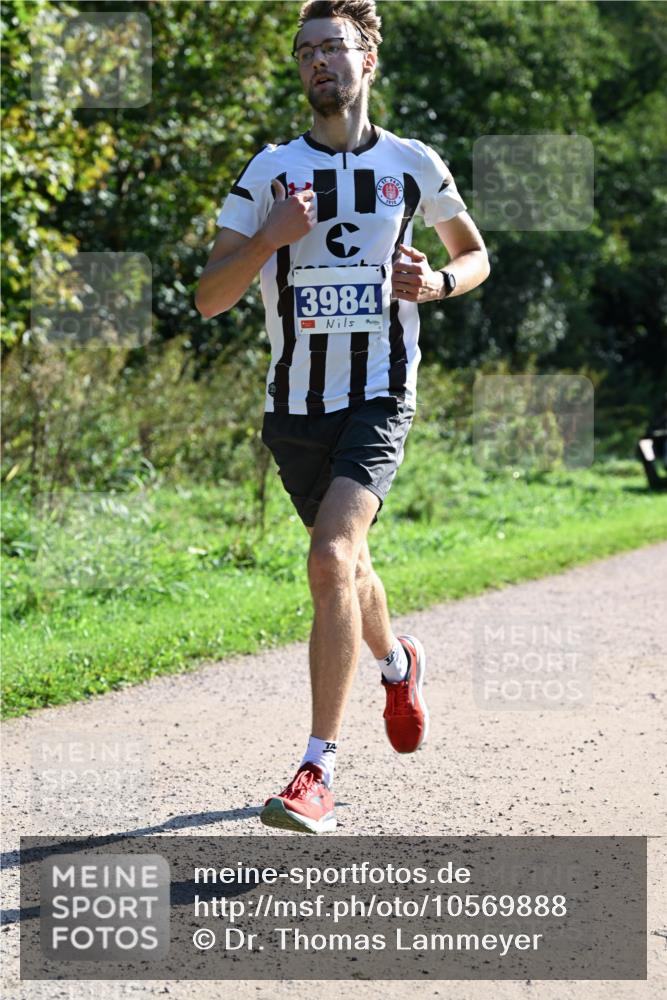 27.09.2026 - 35. Volkslauf durch das schöne Alstertal Dr. Thomas Lammeyer http://msf.ph/oto/10569888 27.09.2026 11:05:44 Laufen 3984 meine-sportfotos.de