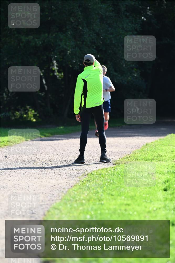 27.09.2026 - 35. Volkslauf durch das schöne Alstertal Dr. Thomas Lammeyer http://msf.ph/oto/10569891 27.09.2026 11:05:55 Laufen  meine-sportfotos.de