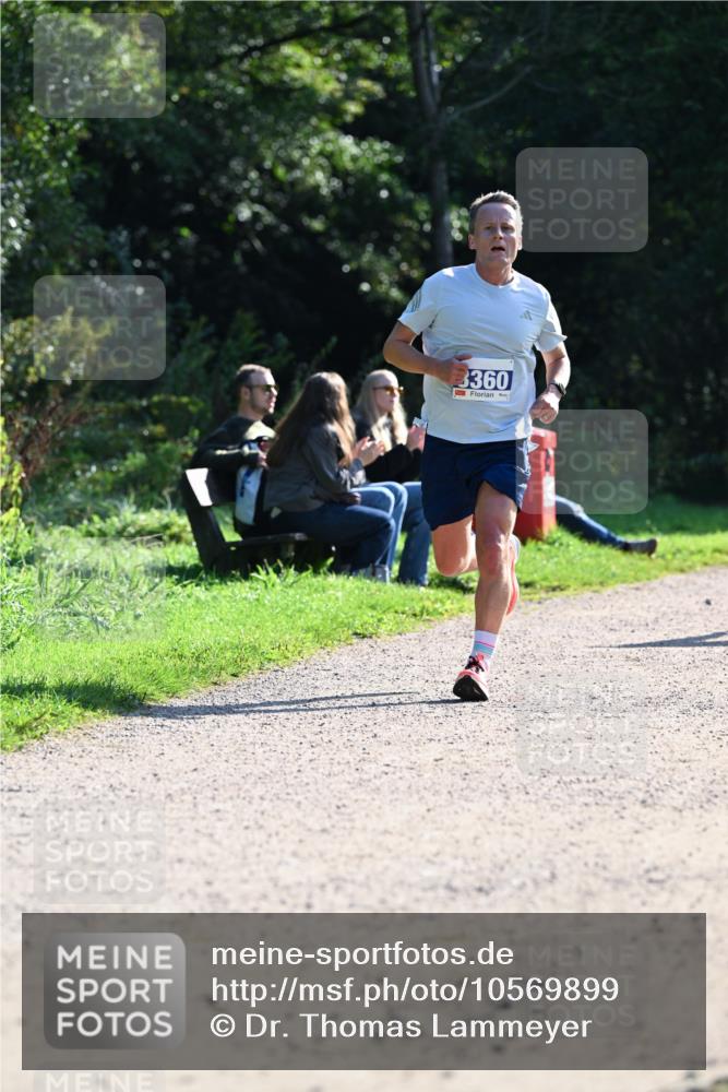 27.09.2026 - 35. Volkslauf durch das schöne Alstertal Dr. Thomas Lammeyer http://msf.ph/oto/10569899 27.09.2026 11:06:00 Laufen 3360 meine-sportfotos.de