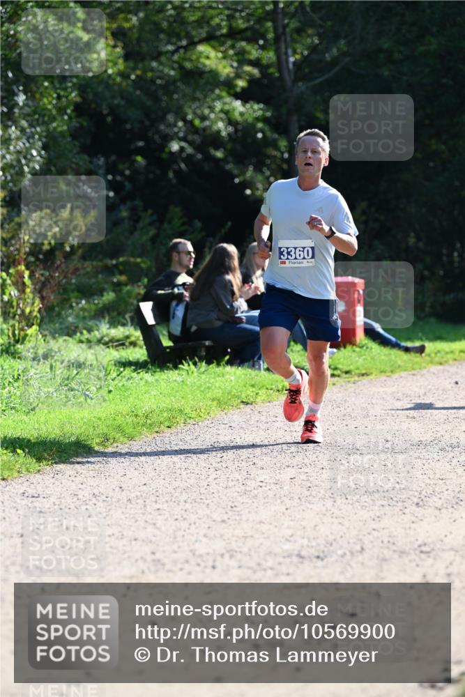 27.09.2026 - 35. Volkslauf durch das schöne Alstertal Dr. Thomas Lammeyer http://msf.ph/oto/10569900 27.09.2026 11:06:00 Laufen 3360 meine-sportfotos.de