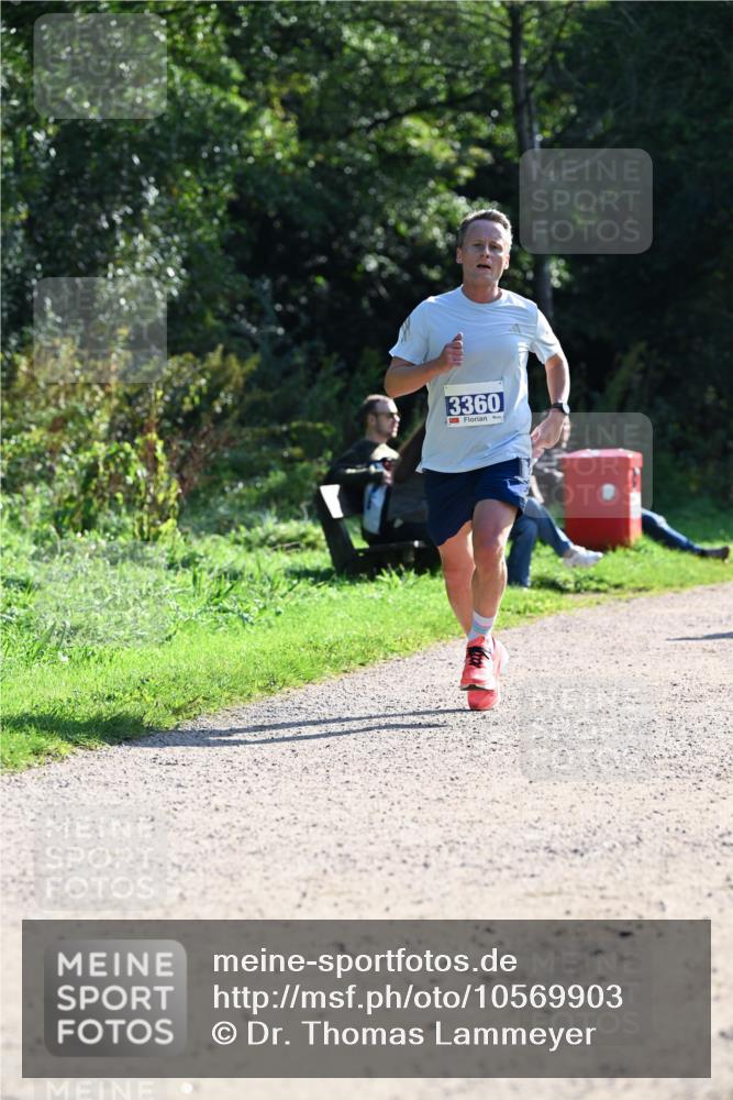 27.09.2026 - 35. Volkslauf durch das schöne Alstertal Dr. Thomas Lammeyer http://msf.ph/oto/10569903 27.09.2026 11:06:00 Laufen 3360 meine-sportfotos.de