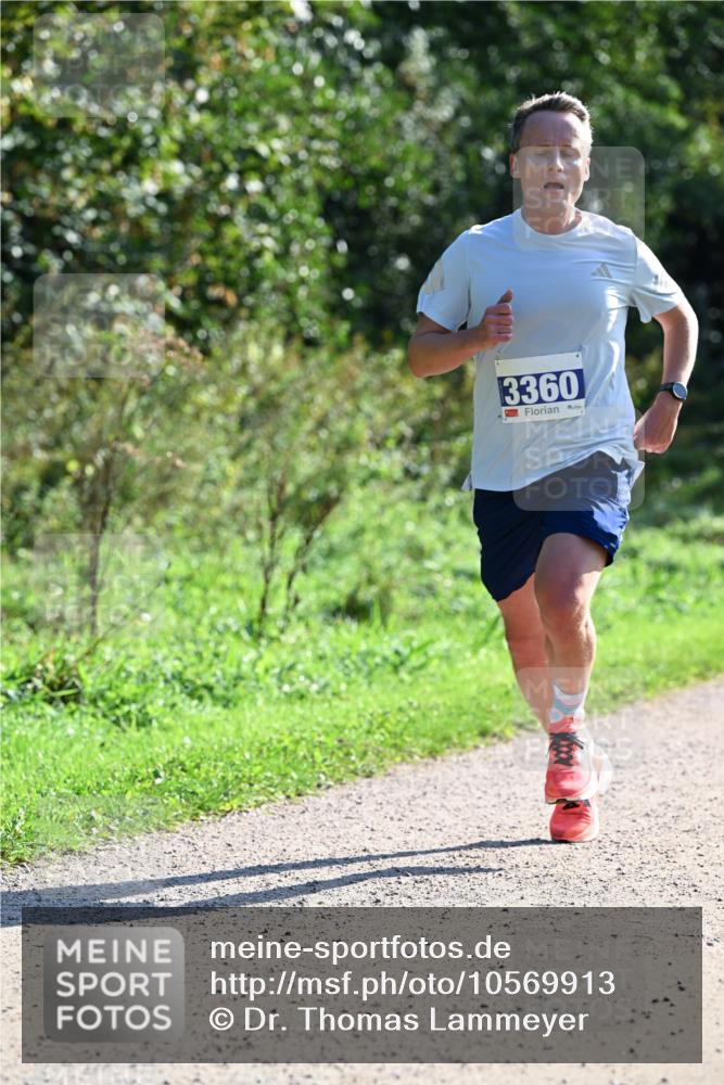 27.09.2026 - 35. Volkslauf durch das schöne Alstertal Dr. Thomas Lammeyer http://msf.ph/oto/10569913 27.09.2026 11:06:01 Laufen 3360 meine-sportfotos.de