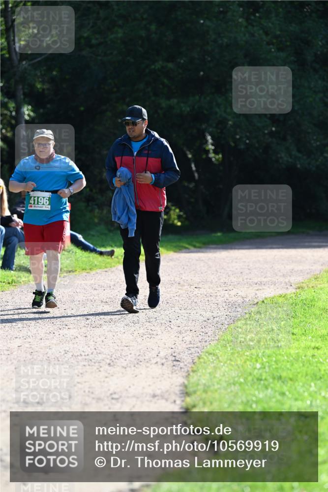 27.09.2026 - 35. Volkslauf durch das schöne Alstertal Dr. Thomas Lammeyer http://msf.ph/oto/10569919 27.09.2026 11:06:13 Laufen 4196 meine-sportfotos.de