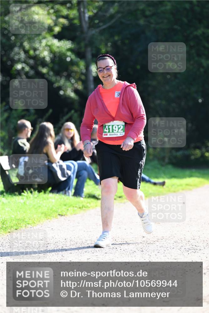 27.09.2026 - 35. Volkslauf durch das schöne Alstertal Dr. Thomas Lammeyer http://msf.ph/oto/10569944 27.09.2026 11:07:10 Laufen 4192 meine-sportfotos.de