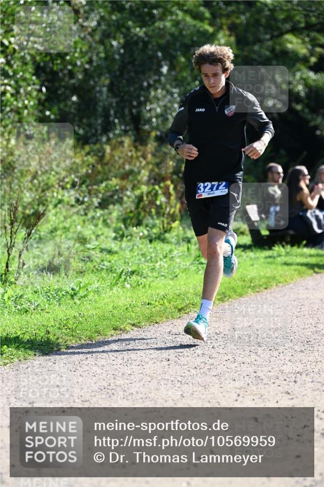 27.09.2026 - 35. Volkslauf durch das schöne Alstertal Dr. Thomas Lammeyer http://msf.ph/oto/10569959 27.09.2026 11:07:20 Laufen 3272 meine-sportfotos.de