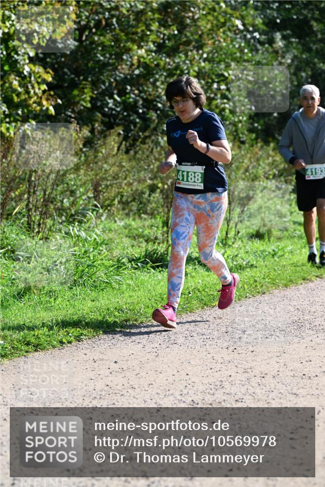 27.09.2026 - 35. Volkslauf durch das schöne Alstertal Dr. Thomas Lammeyer http://msf.ph/oto/10569978 27.09.2026 11:07:28 Laufen 4188, 4193 meine-sportfotos.de