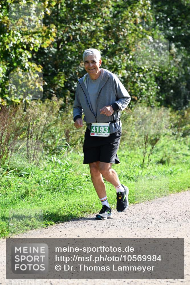 27.09.2026 - 35. Volkslauf durch das schöne Alstertal Dr. Thomas Lammeyer http://msf.ph/oto/10569984 27.09.2026 11:07:30 Laufen 4193 meine-sportfotos.de