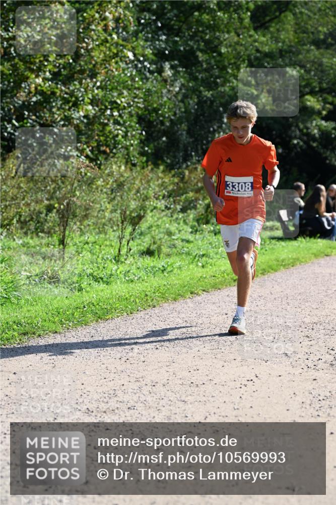 27.09.2026 - 35. Volkslauf durch das schöne Alstertal Dr. Thomas Lammeyer http://msf.ph/oto/10569993 27.09.2026 11:07:52 Laufen 3308 meine-sportfotos.de