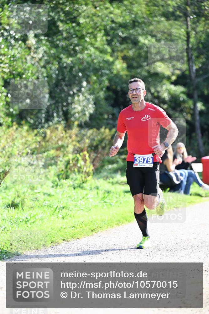 27.09.2026 - 35. Volkslauf durch das schöne Alstertal Dr. Thomas Lammeyer http://msf.ph/oto/10570015 27.09.2026 11:08:47 Laufen 3979 meine-sportfotos.de