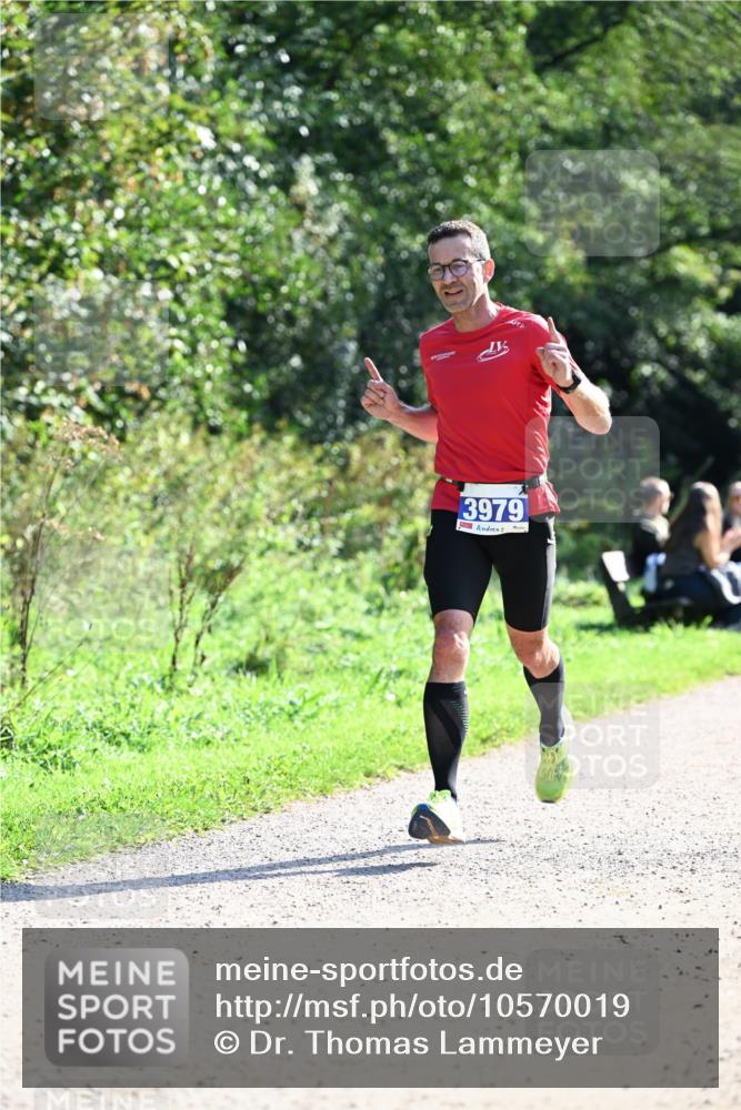 27.09.2026 - 35. Volkslauf durch das schöne Alstertal Dr. Thomas Lammeyer http://msf.ph/oto/10570019 27.09.2026 11:08:47 Laufen 3979 meine-sportfotos.de