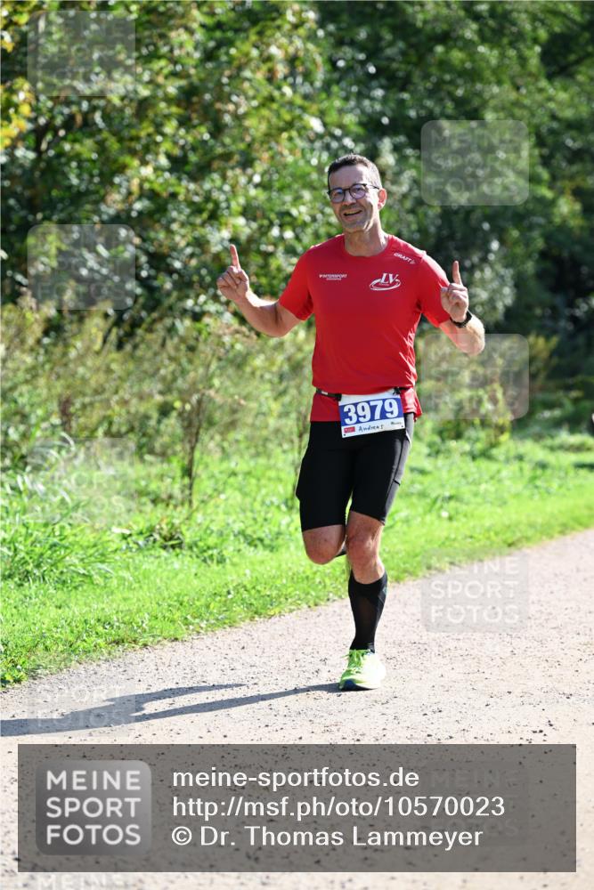 27.09.2026 - 35. Volkslauf durch das schöne Alstertal Dr. Thomas Lammeyer http://msf.ph/oto/10570023 27.09.2026 11:08:48 Laufen 3979 meine-sportfotos.de