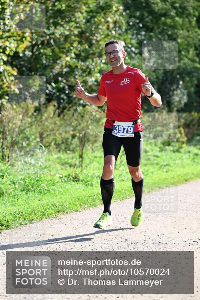 27.09.2026 - 35. Volkslauf durch das schöne Alstertal Dr. Thomas Lammeyer http://msf.ph/oto/10570024 27.09.2026 11:08:48 Laufen 3979 meine-sportfotos.de