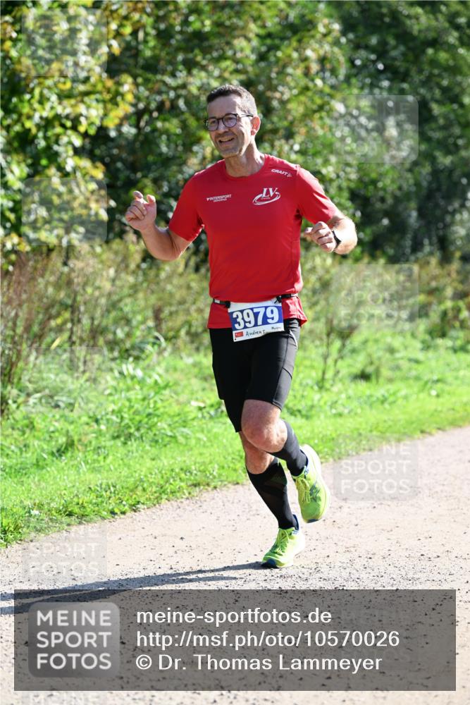27.09.2026 - 35. Volkslauf durch das schöne Alstertal Dr. Thomas Lammeyer http://msf.ph/oto/10570026 27.09.2026 11:08:48 Laufen 3979 meine-sportfotos.de