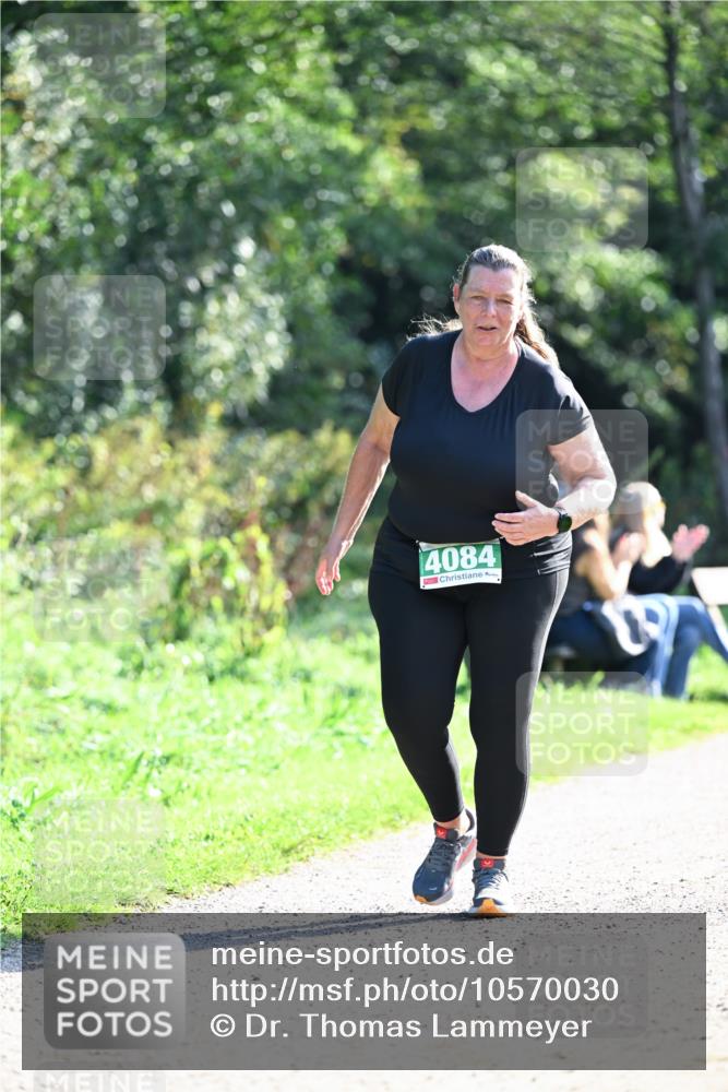 27.09.2026 - 35. Volkslauf durch das schöne Alstertal Dr. Thomas Lammeyer http://msf.ph/oto/10570030 27.09.2026 11:09:05 Laufen 4084 meine-sportfotos.de
