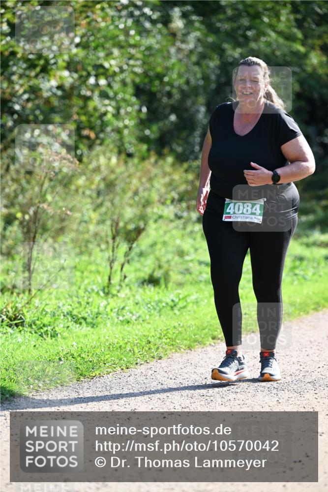 27.09.2026 - 35. Volkslauf durch das schöne Alstertal Dr. Thomas Lammeyer http://msf.ph/oto/10570042 27.09.2026 11:09:07 Laufen 4084 meine-sportfotos.de