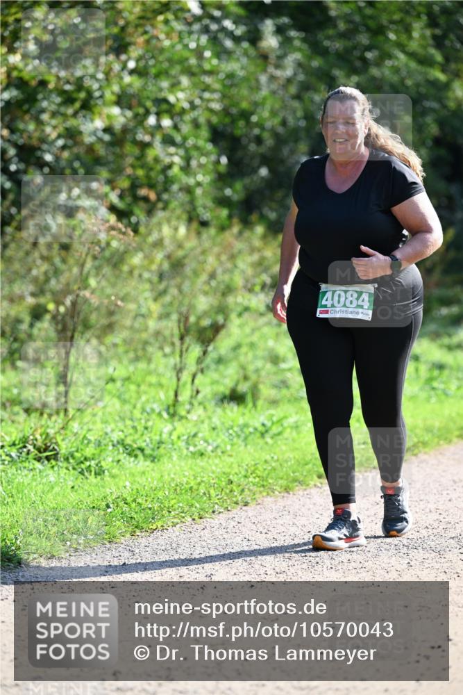27.09.2026 - 35. Volkslauf durch das schöne Alstertal Dr. Thomas Lammeyer http://msf.ph/oto/10570043 27.09.2026 11:09:07 Laufen 4084 meine-sportfotos.de