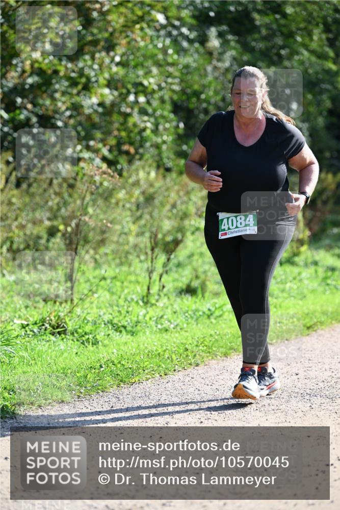 27.09.2026 - 35. Volkslauf durch das schöne Alstertal Dr. Thomas Lammeyer http://msf.ph/oto/10570045 27.09.2026 11:09:07 Laufen 4084 meine-sportfotos.de