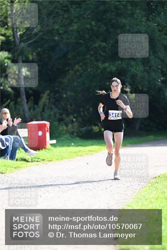 27.09.2026 - 35. Volkslauf durch das schöne Alstertal Dr. Thomas Lammeyer http://msf.ph/oto/10570067 27.09.2026 11:09:14 Laufen 3414 meine-sportfotos.de