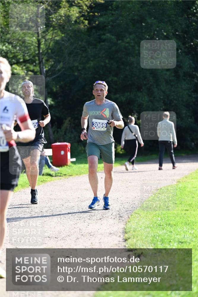 27.09.2026 - 35. Volkslauf durch das schöne Alstertal Dr. Thomas Lammeyer http://msf.ph/oto/10570117 27.09.2026 11:09:29 Laufen 5, 3069 meine-sportfotos.de