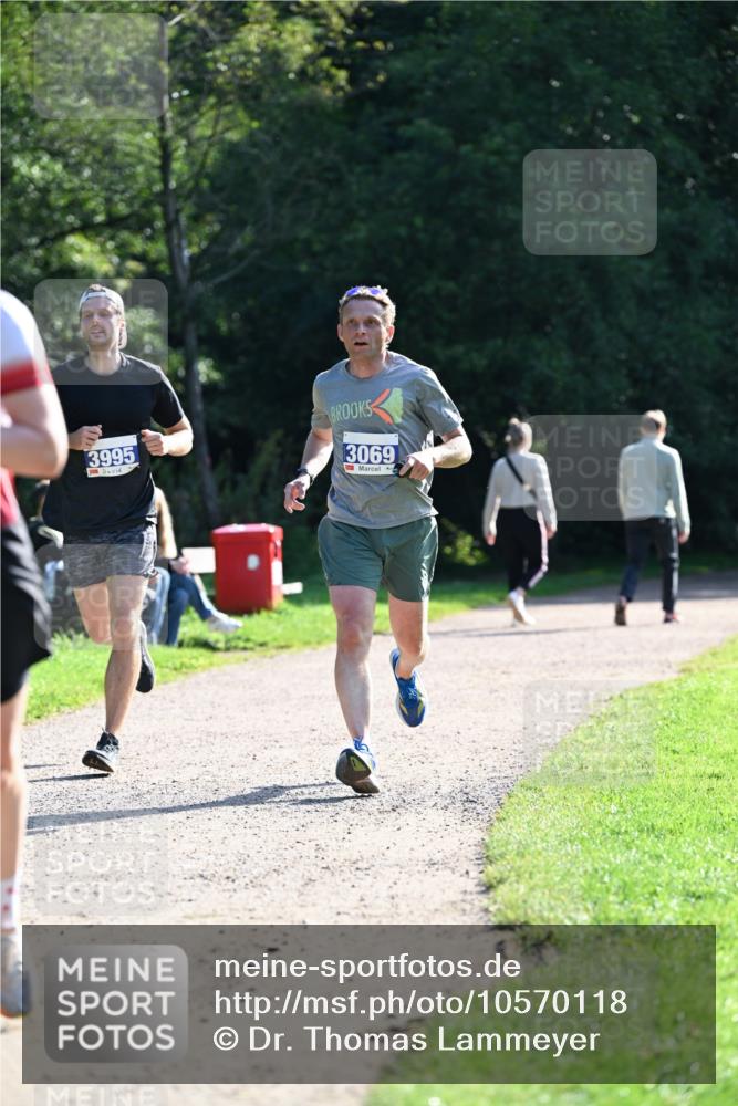 27.09.2026 - 35. Volkslauf durch das schöne Alstertal Dr. Thomas Lammeyer http://msf.ph/oto/10570118 27.09.2026 11:09:29 Laufen 3995, 3069 meine-sportfotos.de