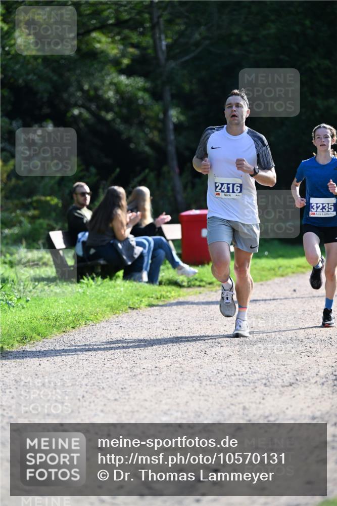 27.09.2026 - 35. Volkslauf durch das schöne Alstertal Dr. Thomas Lammeyer http://msf.ph/oto/10570131 27.09.2026 11:09:54 Laufen 2416, 3235 meine-sportfotos.de