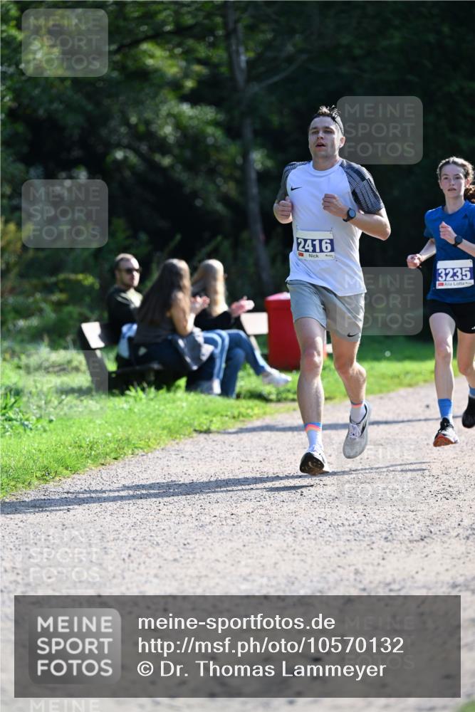 27.09.2026 - 35. Volkslauf durch das schöne Alstertal Dr. Thomas Lammeyer http://msf.ph/oto/10570132 27.09.2026 11:09:54 Laufen 2416, 3235 meine-sportfotos.de