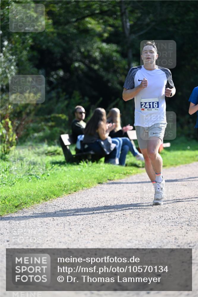 27.09.2026 - 35. Volkslauf durch das schöne Alstertal Dr. Thomas Lammeyer http://msf.ph/oto/10570134 27.09.2026 11:09:54 Laufen 2416 meine-sportfotos.de