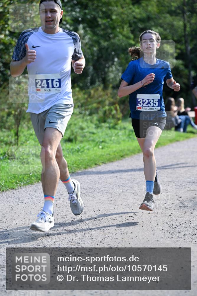 27.09.2026 - 35. Volkslauf durch das schöne Alstertal Dr. Thomas Lammeyer http://msf.ph/oto/10570145 27.09.2026 11:09:57 Laufen 2416, 3235 meine-sportfotos.de