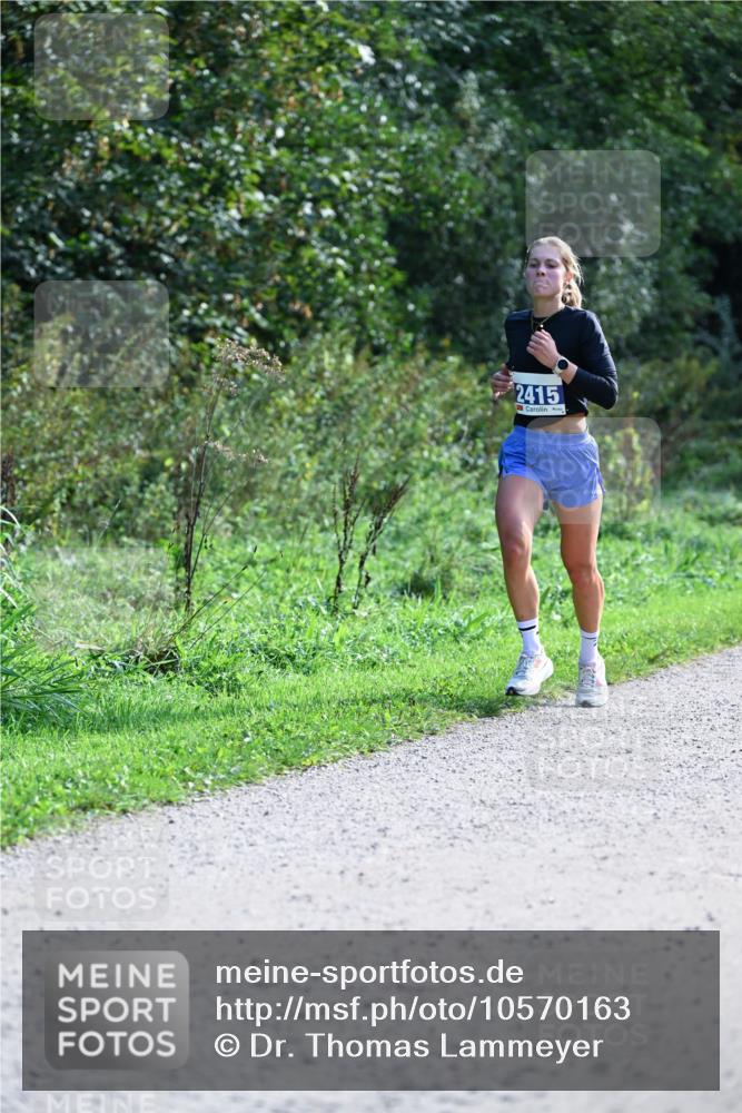 27.09.2026 - 35. Volkslauf durch das schöne Alstertal Dr. Thomas Lammeyer http://msf.ph/oto/10570163 27.09.2026 11:10:02 Laufen 2415 meine-sportfotos.de