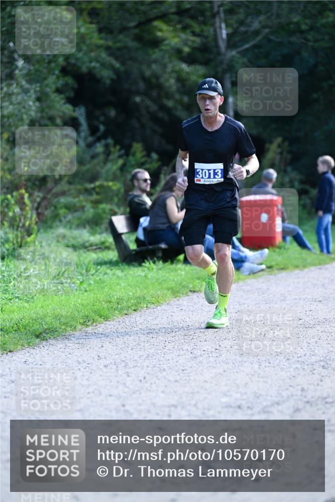 27.09.2026 - 35. Volkslauf durch das schöne Alstertal Dr. Thomas Lammeyer http://msf.ph/oto/10570170 27.09.2026 11:10:14 Laufen 3013 meine-sportfotos.de
