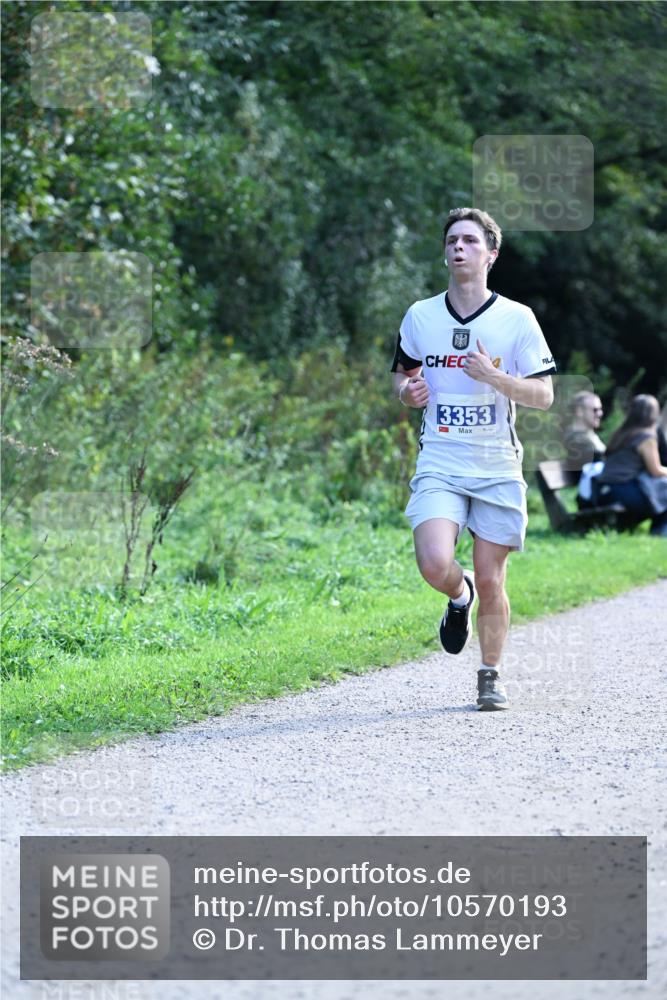 27.09.2026 - 35. Volkslauf durch das schöne Alstertal Dr. Thomas Lammeyer http://msf.ph/oto/10570193 27.09.2026 11:10:29 Laufen 3353 meine-sportfotos.de