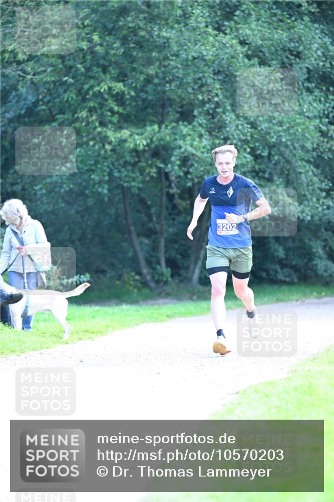 27.09.2026 - 35. Volkslauf durch das schöne Alstertal Dr. Thomas Lammeyer http://msf.ph/oto/10570203 27.09.2026 11:10:58 Laufen 3202 meine-sportfotos.de