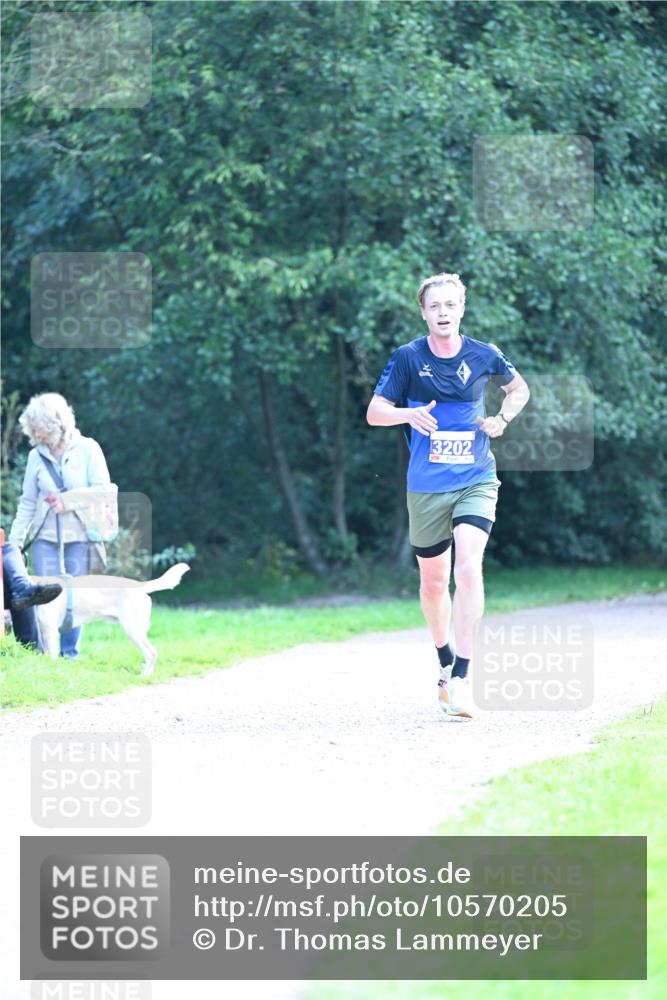 27.09.2026 - 35. Volkslauf durch das schöne Alstertal Dr. Thomas Lammeyer http://msf.ph/oto/10570205 27.09.2026 11:10:59 Laufen 3202 meine-sportfotos.de