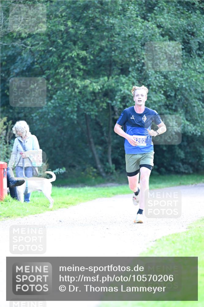 27.09.2026 - 35. Volkslauf durch das schöne Alstertal Dr. Thomas Lammeyer http://msf.ph/oto/10570206 27.09.2026 11:10:59 Laufen 3202 meine-sportfotos.de