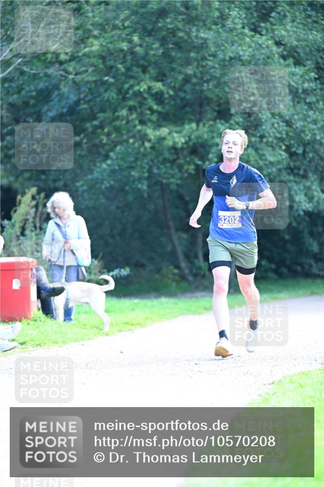 27.09.2026 - 35. Volkslauf durch das schöne Alstertal Dr. Thomas Lammeyer http://msf.ph/oto/10570208 27.09.2026 11:10:59 Laufen 3202 meine-sportfotos.de