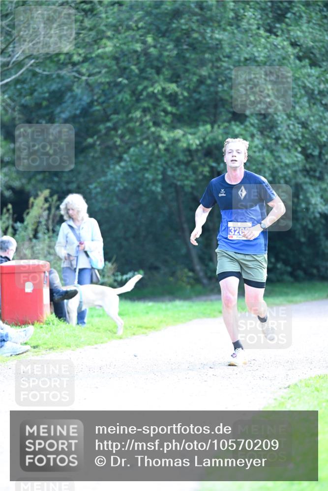27.09.2026 - 35. Volkslauf durch das schöne Alstertal Dr. Thomas Lammeyer http://msf.ph/oto/10570209 27.09.2026 11:10:59 Laufen 3202 meine-sportfotos.de