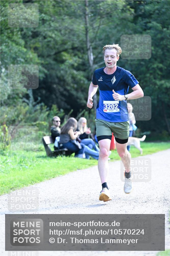 27.09.2026 - 35. Volkslauf durch das schöne Alstertal Dr. Thomas Lammeyer http://msf.ph/oto/10570224 27.09.2026 11:11:02 Laufen 3202 meine-sportfotos.de