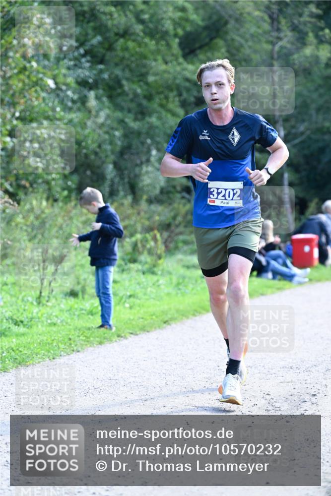 27.09.2026 - 35. Volkslauf durch das schöne Alstertal Dr. Thomas Lammeyer http://msf.ph/oto/10570232 27.09.2026 11:11:03 Laufen 3202 meine-sportfotos.de
